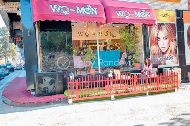 Wo-Men Coiffeur resim 1