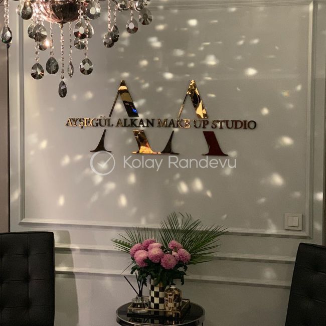 Ayşegül Alkan Makeup Studio resim 1
