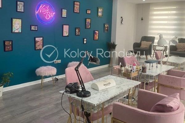 Duygu Kerman Güzellik ve El Ayak Bakım Merkezi resim 1