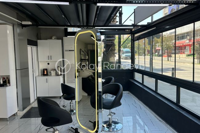 The Bros Hair Lounge resim 1