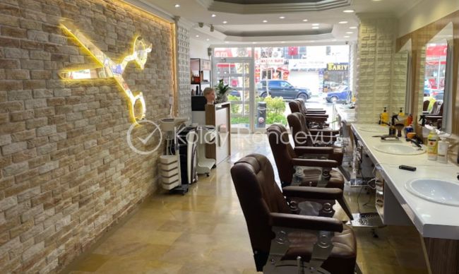 Rista Hair Saloon resim 1
