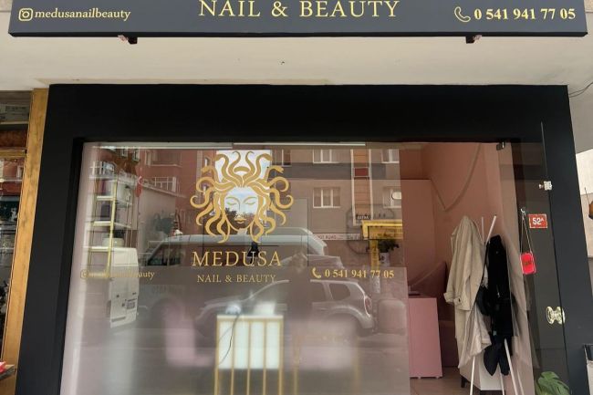Medusa Nail Beauty resim 1