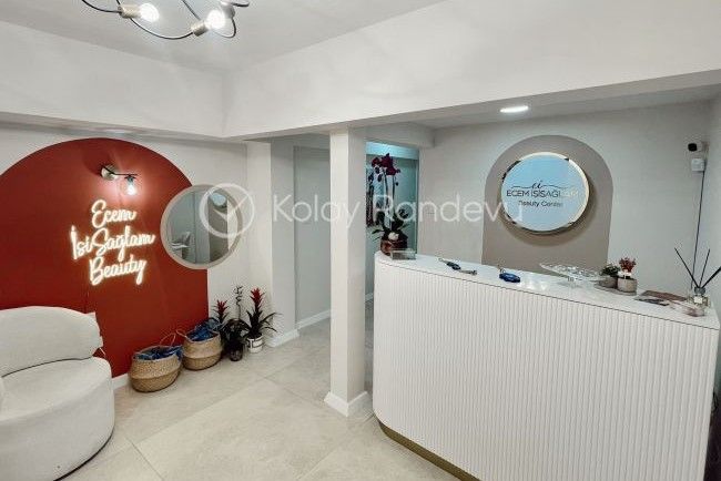 Ecem İşisağlam Beauty resim 1