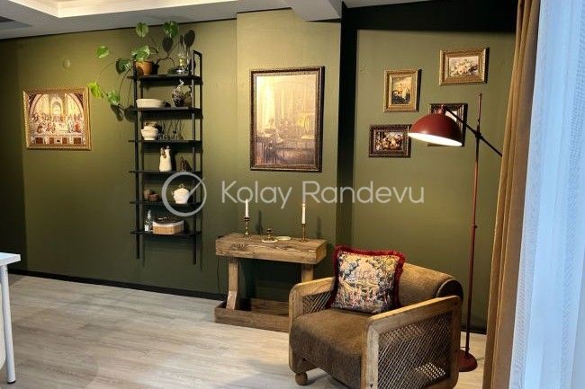 Studio Nish resim 1