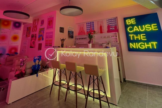 Hello Pink House Beauty Studio resim 1