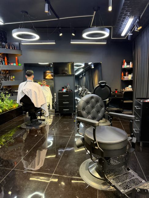 Salon Uğur Şahin resim 1