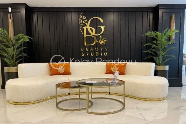 Gözde Barlak Beauty resim 1