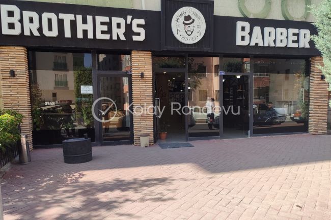 Brothers Barber resim 1