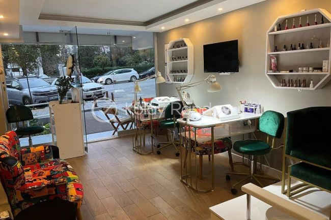 Sinistra Nail Art Studio resim 1