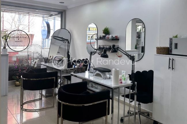 Naya Beauty House resim 1