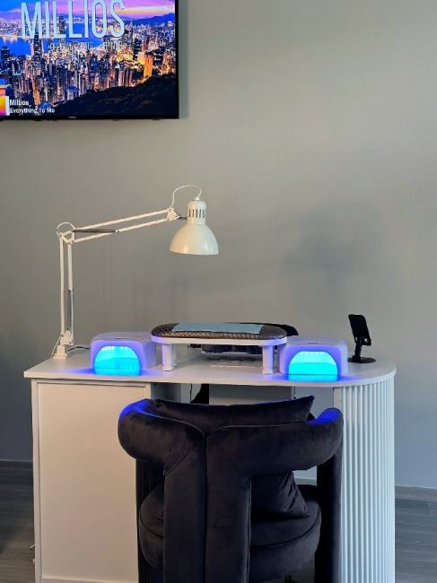 Label Nails Lounge resim 1